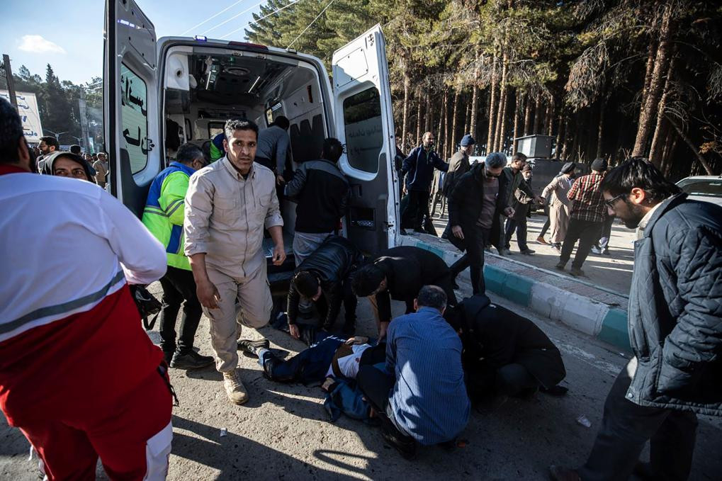 伊朗克尔曼省发生两起爆炸 84人死亡