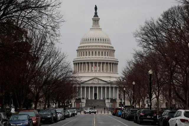 美国会两院通过新临时拨款法案