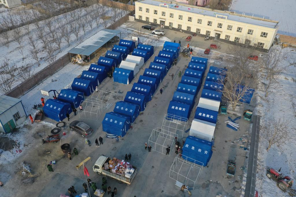 各方力量妥善安置新疆阿克苏乌什县7.1级地震灾区群众基本生活