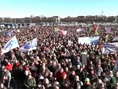 德国慕尼黑万人集会抗议政府税收和对乌政策