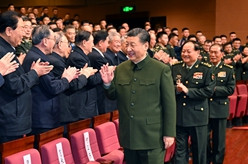 中央军委举行慰问驻京部队老干部迎新春文艺演出 习近平向全军老同志祝贺新春