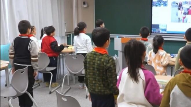 迎接新学期 全国中小学陆续开学