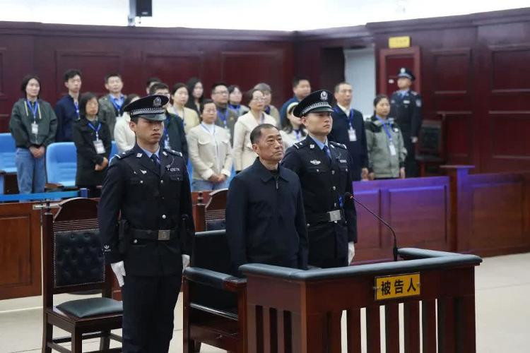 中国田径协会原主席于洪臣获刑13年