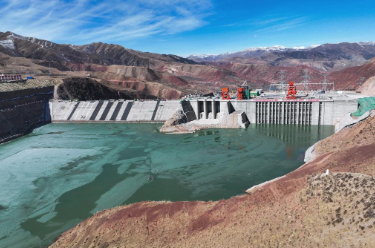 黄河流域在建最大水电站首台机组并网发电