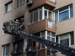 土耳其伊斯坦布尔一建筑起火致29人死亡