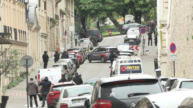 法国一男子携带爆炸物进入伊朗驻巴黎领事馆