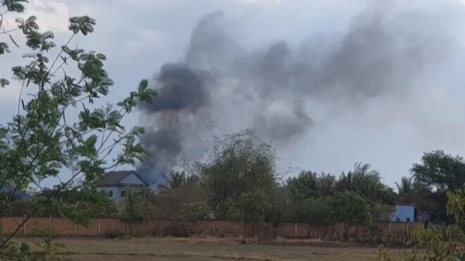 柬埔寨西部一弹药库爆炸 20名士兵死亡