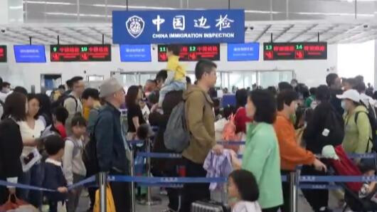 上海邮轮口岸单日出入境人数超2.3万人次