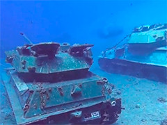 约旦 坦克大炮潜水看 水下军事博物馆吸引众多潜水爱好者