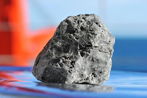 中国南极科学考察进展 40年收集1.2万块陨石 完成近半分类研究
