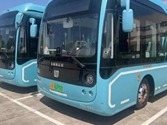 上海引入新型中巴车 传统公交开启转型