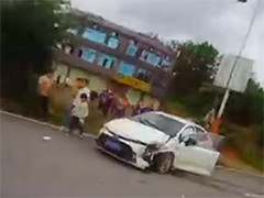 江西吉水 司机走神驶向对向车道 酿事故负全责