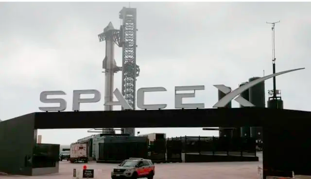 SpaceX星舰第四次试射 首次实现海面软着陆