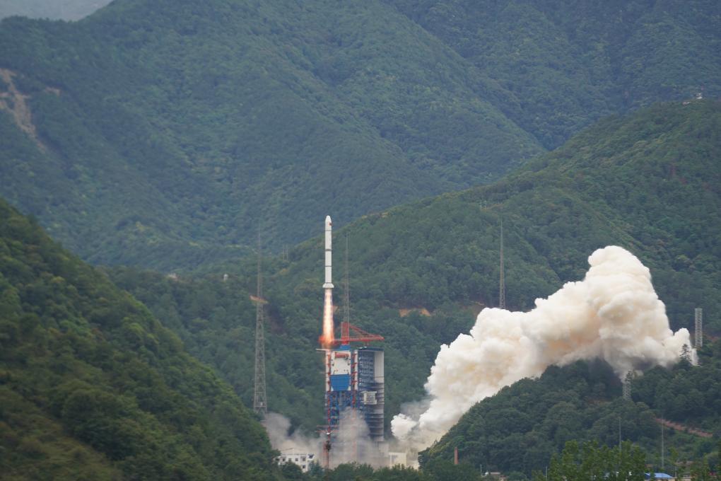 中法天文卫星成功发射
