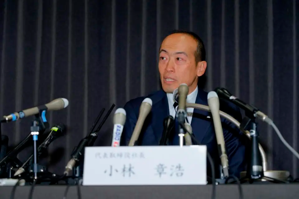 日本小林制药公司会长和社长拟辞去职务