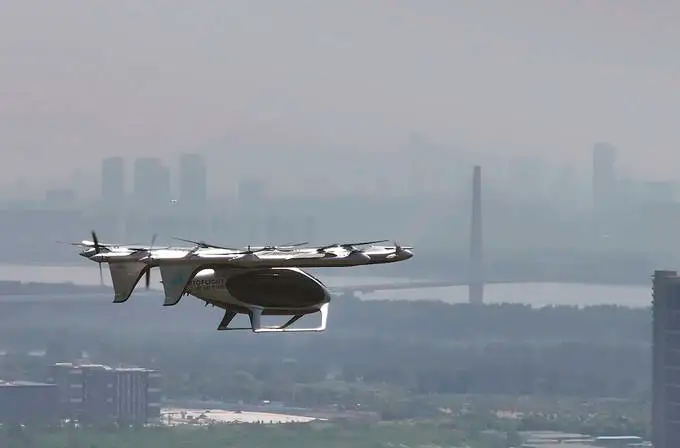 江苏“空中出租车”实现跨长江首飞