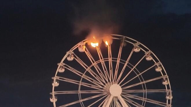 德国音乐节上一摩天轮失火 20多人受伤