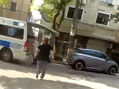上海奉贤 女子家中分娩 家人报警求助