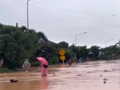 泰国北部强降雨引发洪水 上万户家庭受到影响