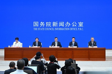 国务院新闻办公室新闻发布会 2013年以来 中国与东盟贸易年均增速7.5%