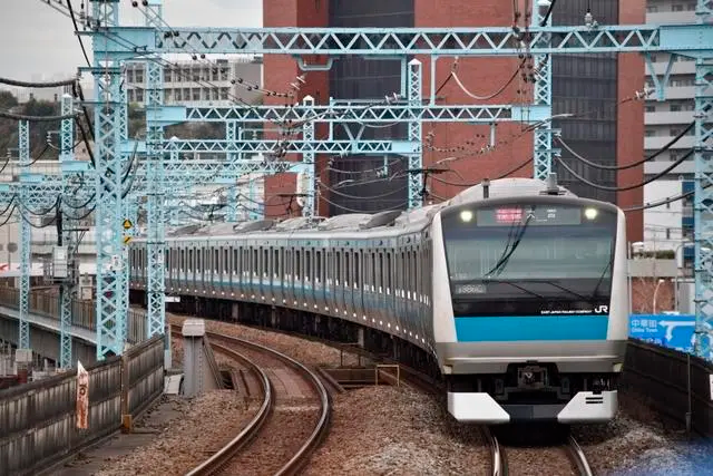 日本国土交通省调查铁路公司篡改数据事件