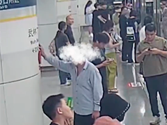 杭州男子因好奇按下地铁“紧急停车”按钮被行政罚款