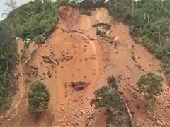 印尼一金矿山体滑坡致数十人死伤和失踪