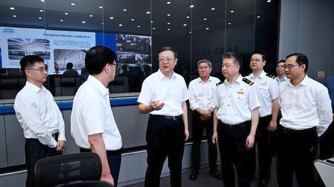 陈吉宁实地检查国庆期间城市安全运行和服务保障工作