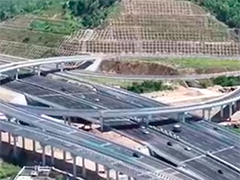 国庆假期期间 全国公路人员流动量累计约为18.5亿人次