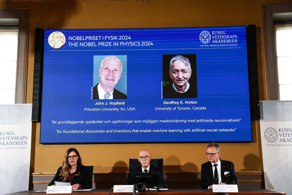 2024年诺贝尔物理学奖授予两位人工智能先驱