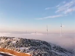 山西大同 如梦如幻 采凉山出现云海景观