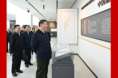 习近平在湖北考察