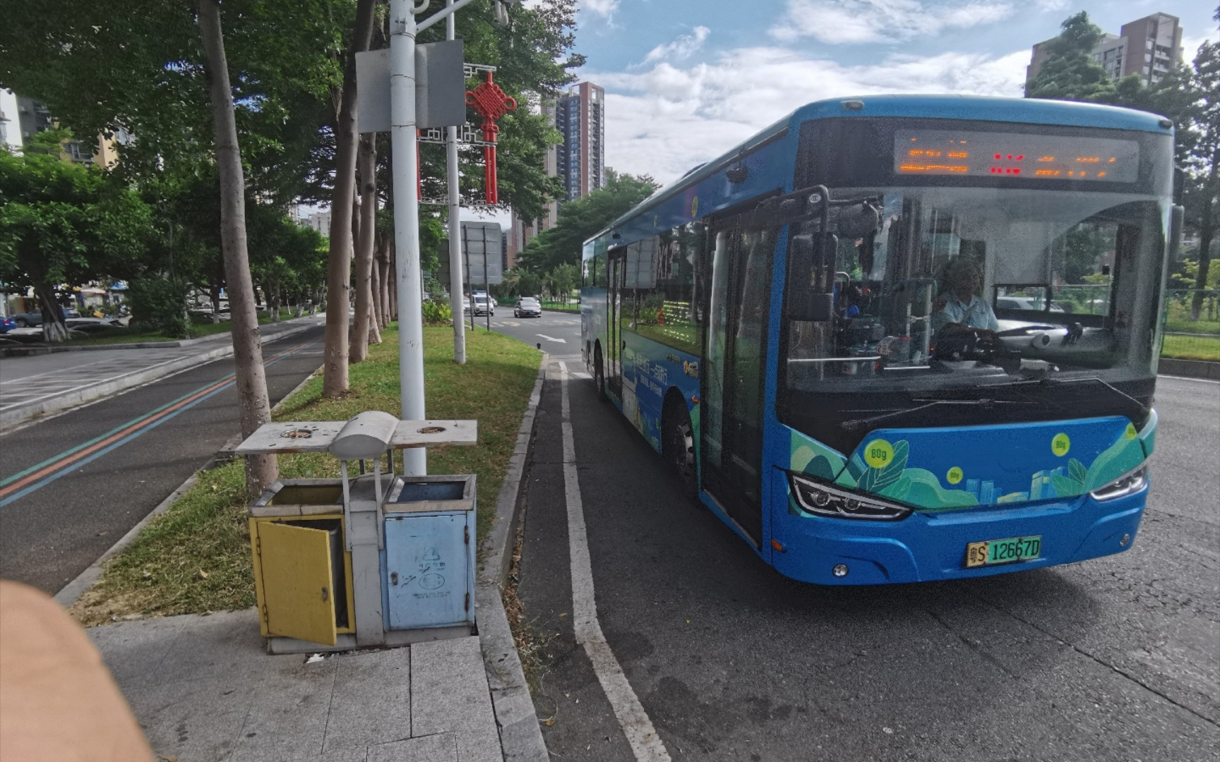 我国城市公交线路长度超170万公里