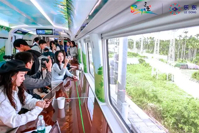 海南三亚至乐东旅游铁路开通