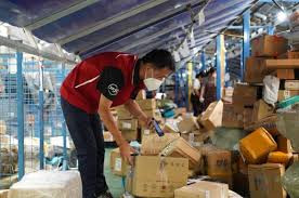 我国快递年业务量首次突破1500亿件