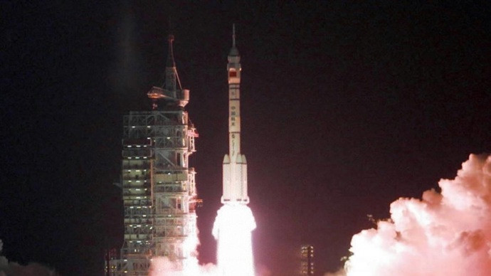 神舟一号首飞成功25周年