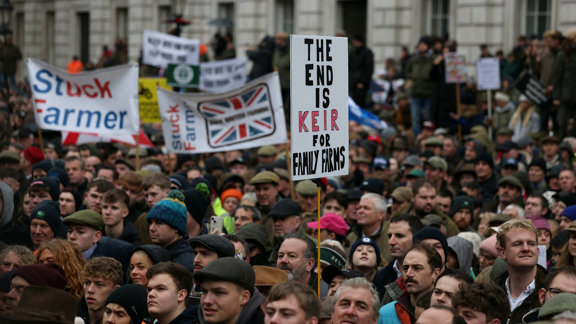 英国 抗议政府征收遗产税 大批农民抗议示威