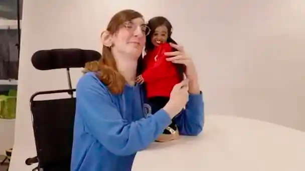 全球最高与最矮女性首次同框