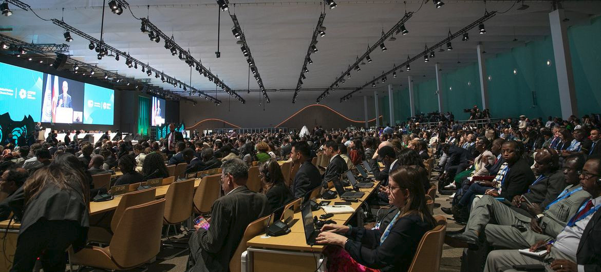 联合国气候变化巴库大会闭幕 就2025年后气候资金目标达成成果