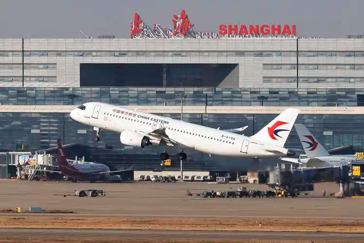 我国国际航线 10月旅客运输量恢复至2019年的96%