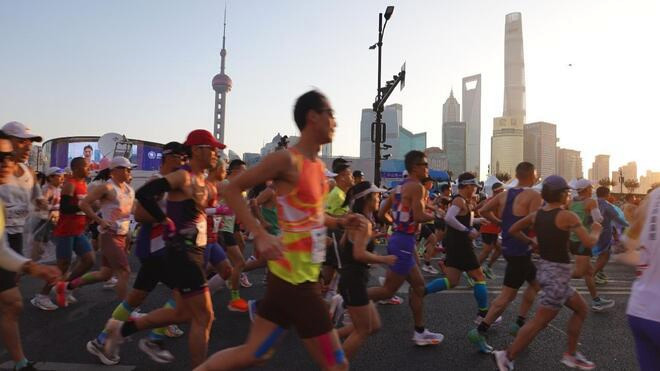 2024上海马拉松开跑