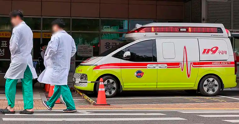 韩国协商机制停摆 医生“辞职潮”僵局难解