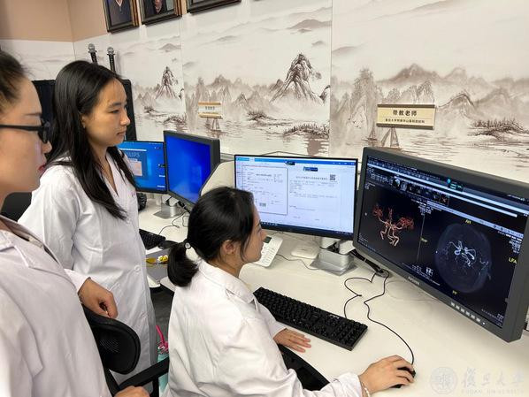 AI助教走入沪上课堂 探索教育领域垂直大模型