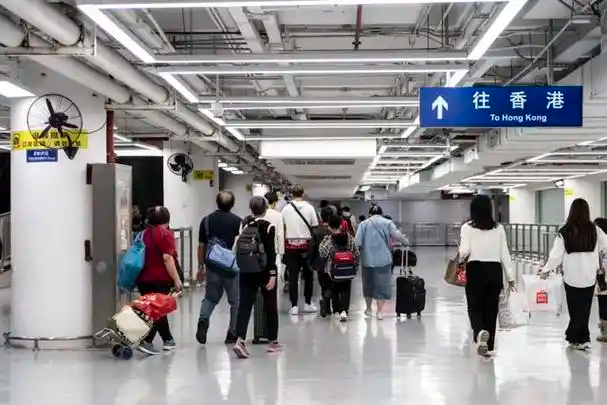 香港 “一签多行”效果明显 内地游客增长近三成