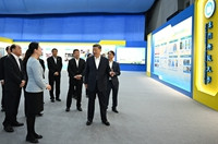 习近平考察澳门科技大学