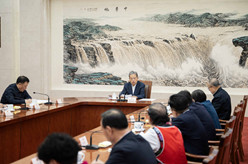 赵乐际同全国人大常委会会议列席代表座谈