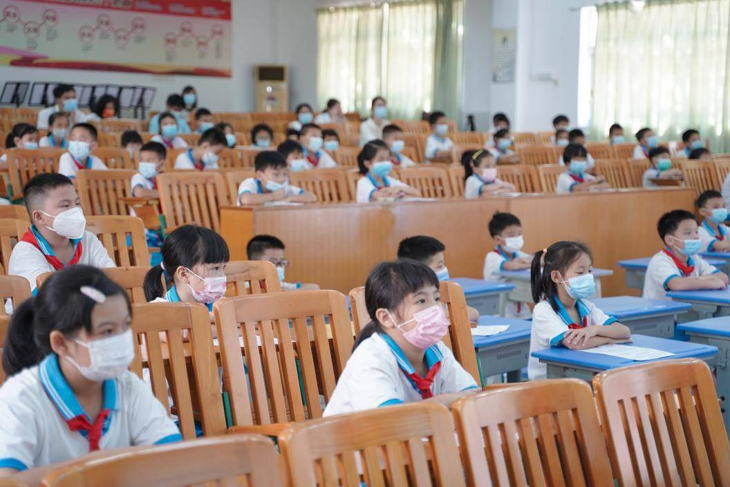 推动儿童青少年近视率下降 眼健康科普公开课在北京部分学校开展