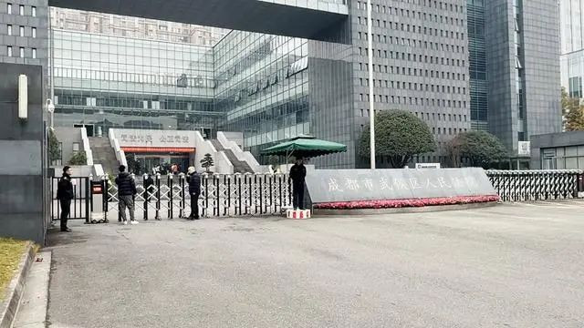 四川成都:“两年被家暴16次”案开庭审理