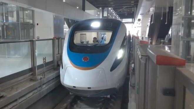 上海市域机场联络线今起运营