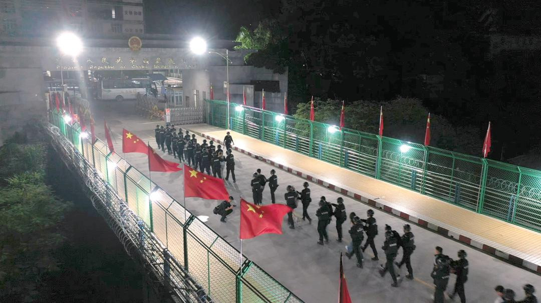 缅北卧虎山庄“10·20”枪击案 “4名中国警察被杀害”系谣言 伤亡人员为电诈人员